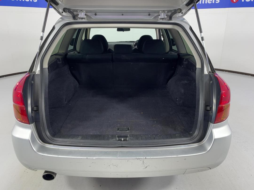 Photo '14' of Subaru Legacy
