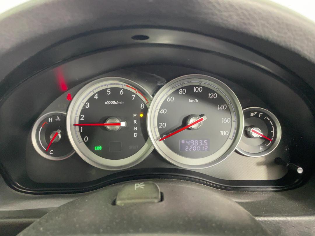 Photo '21' of Subaru Legacy