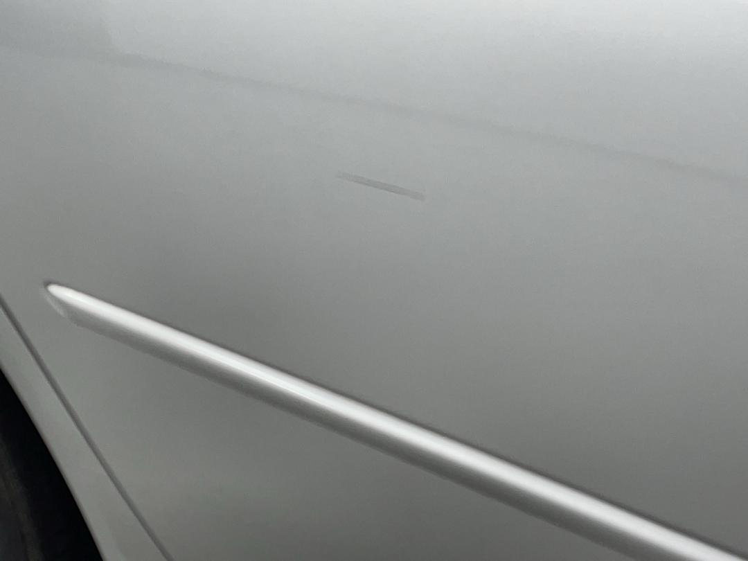 Photo '23' of Subaru Legacy