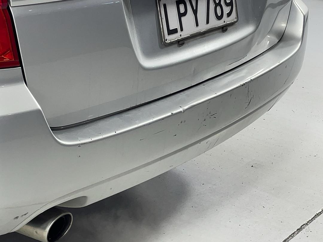 Photo '24' of Subaru Legacy