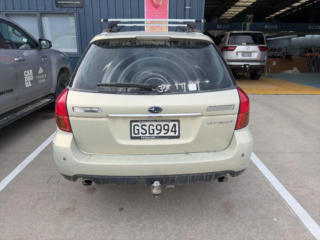 Photo '3' of Subaru Legacy