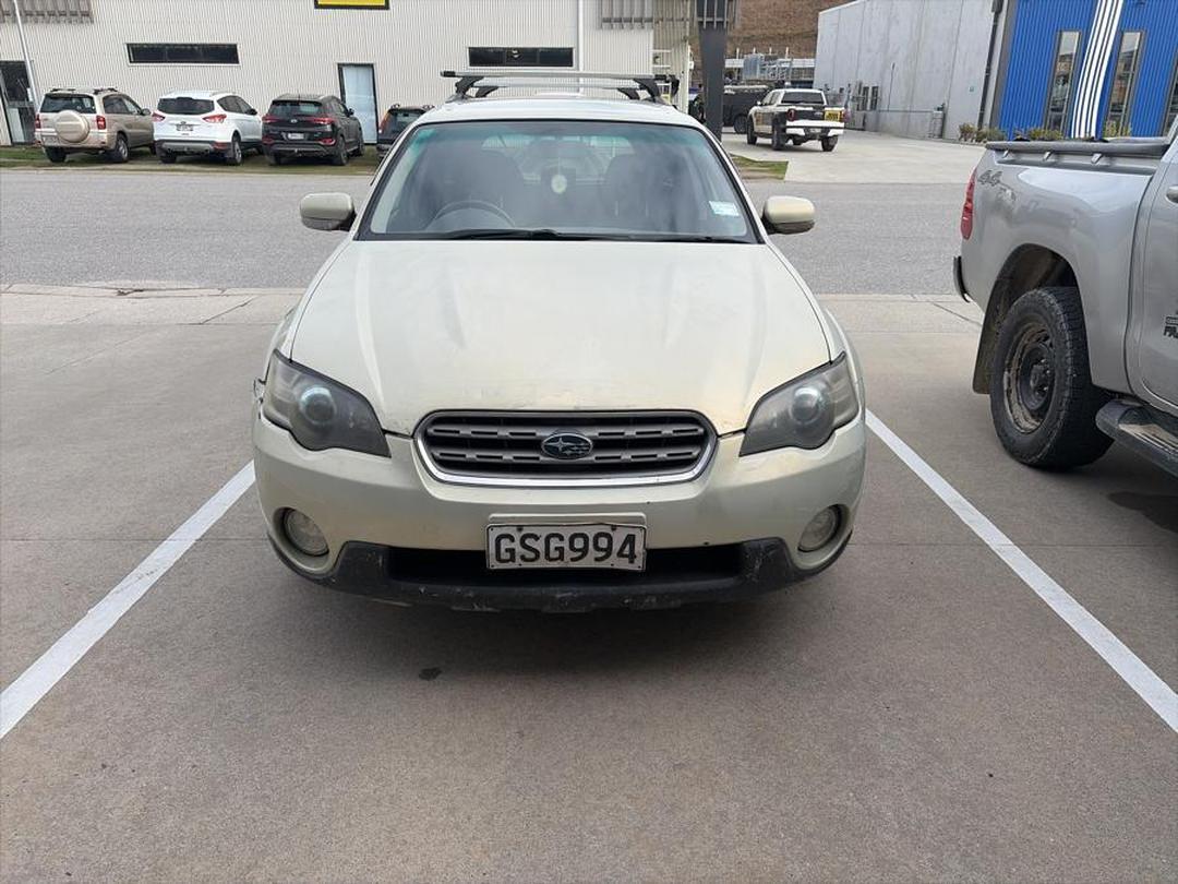 Photo '6' of Subaru Legacy