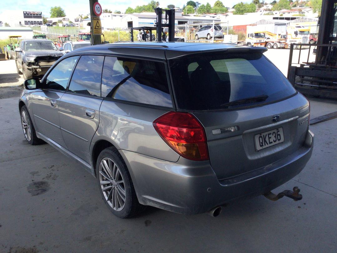 Photo '5' of Subaru Legacy Photo '5' of Subaru Legacy