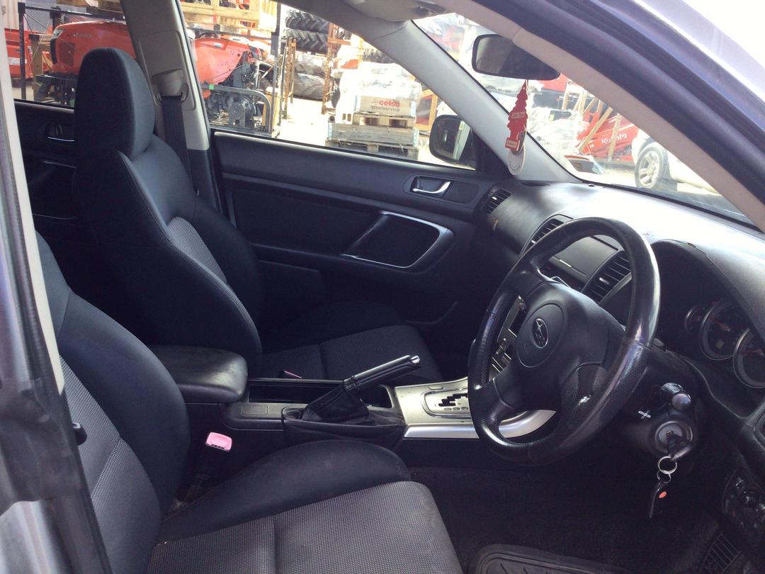 Photo '14' of Subaru Legacy Photo '14' of Subaru Legacy