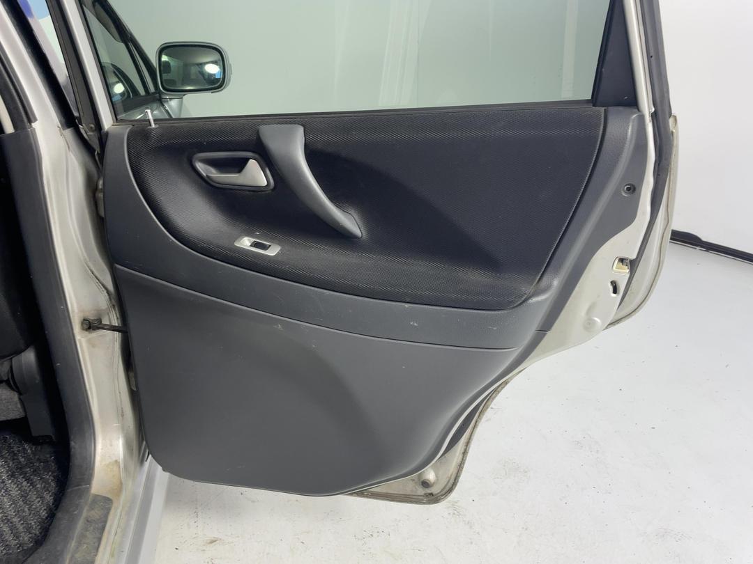 Photo '19' of Suzuki Aerio
