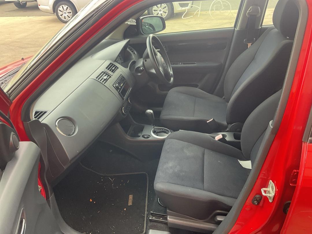 Photo '9' of Suzuki Swift