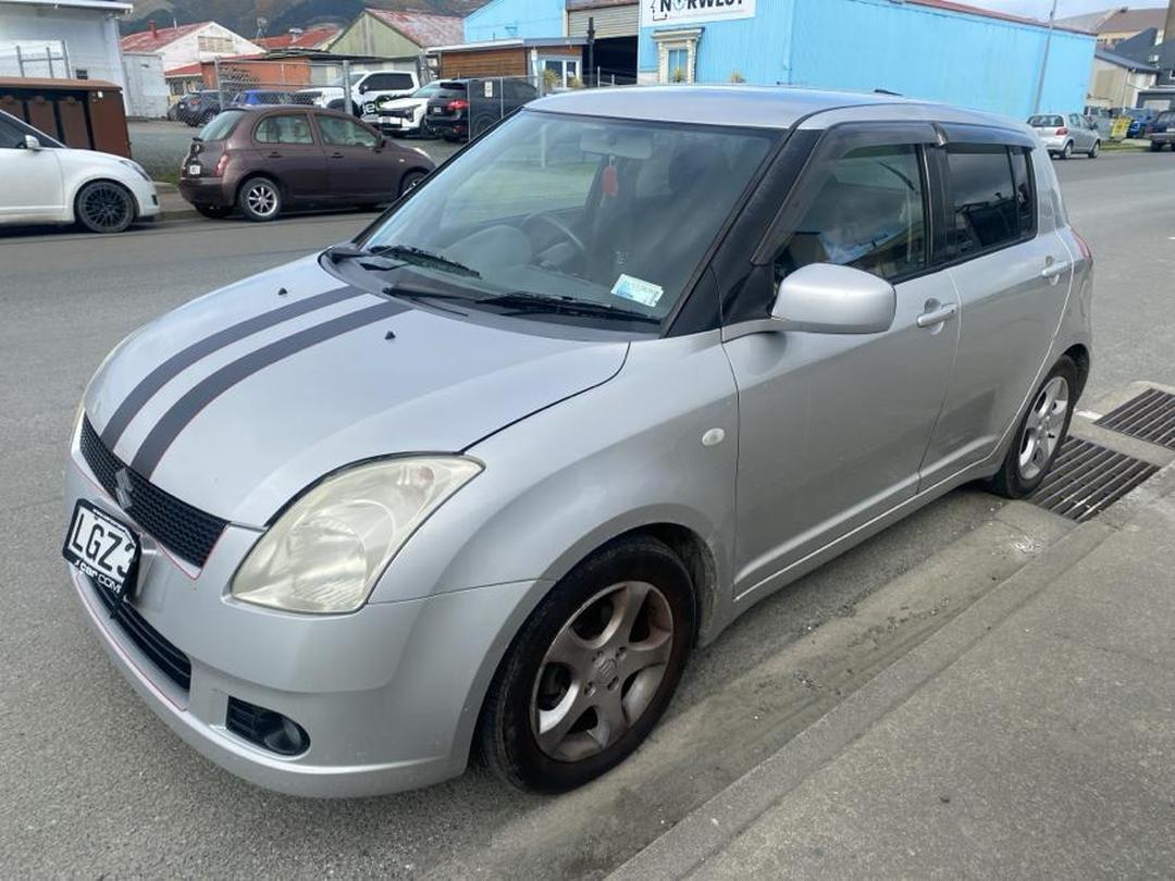 Photo '2' of Suzuki Swift