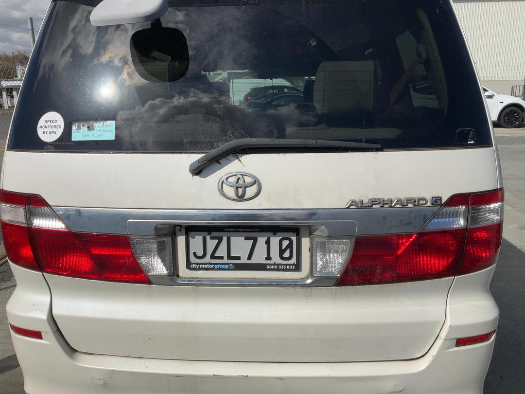 Photo '5' of Toyota Alphard