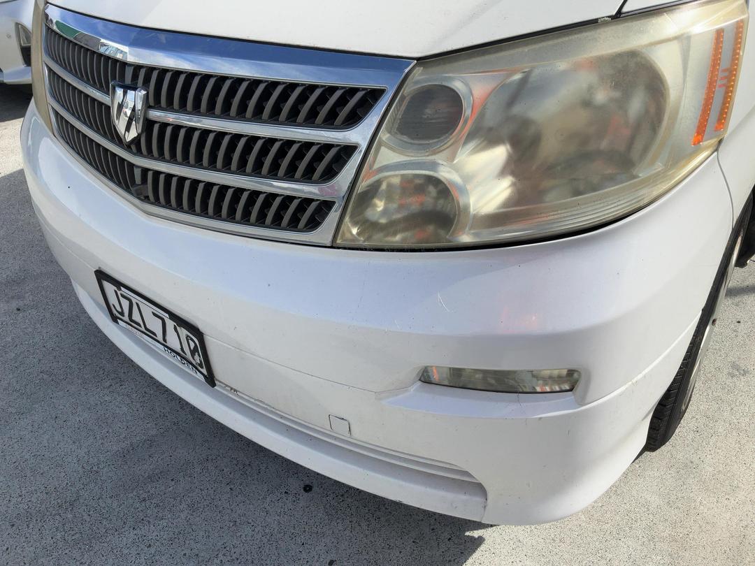 Photo '24' of Toyota Alphard