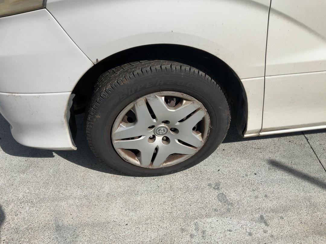 Photo '37' of Toyota Alphard