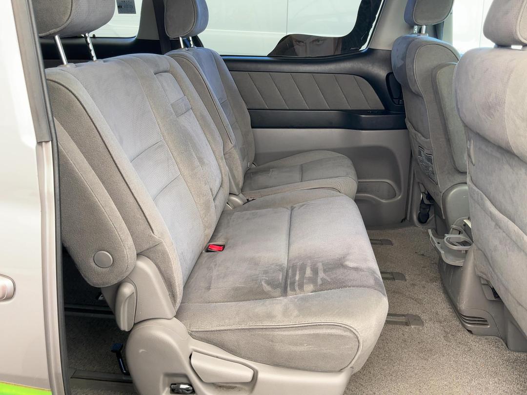 Photo '10' of Toyota Alphard G Photo '10' of Toyota Alphard G