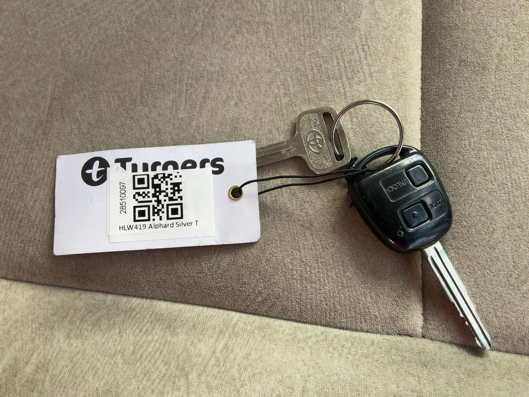 Photo '7' of Toyota Alphard G Photo '7' of Toyota Alphard G