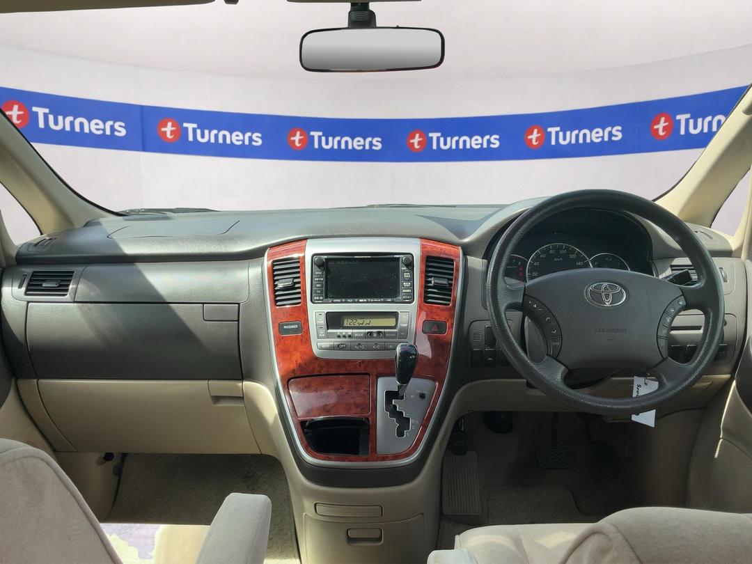 Photo '10' of Toyota Alphard G Photo '10' of Toyota Alphard G