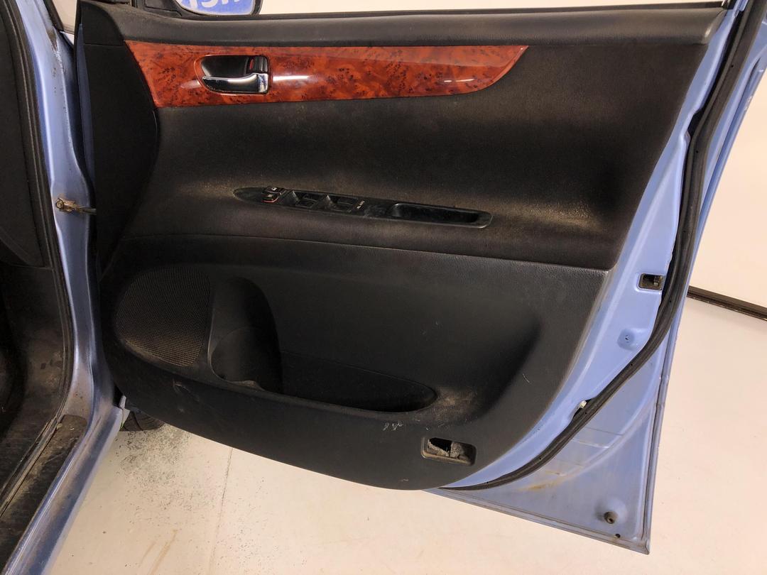 Photo '15' of Toyota Avensis