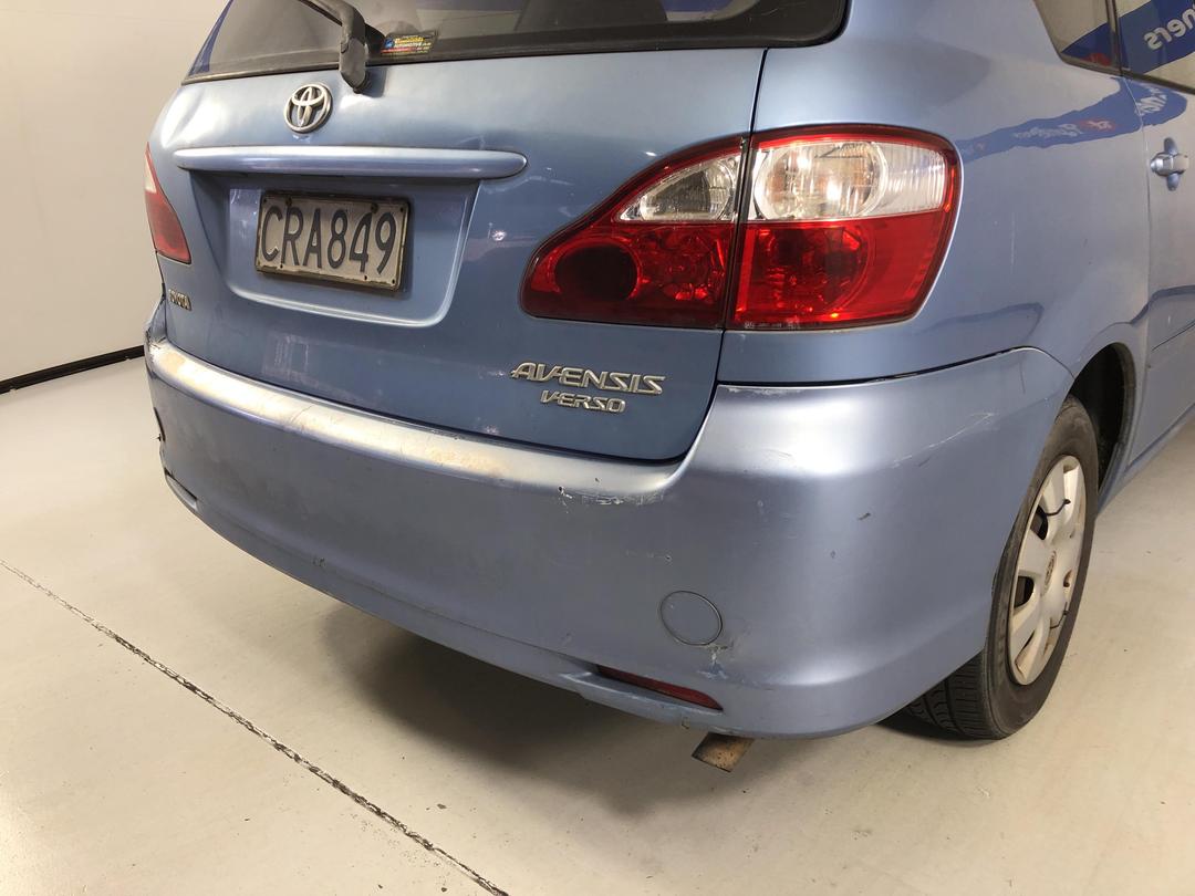 Photo '27' of Toyota Avensis