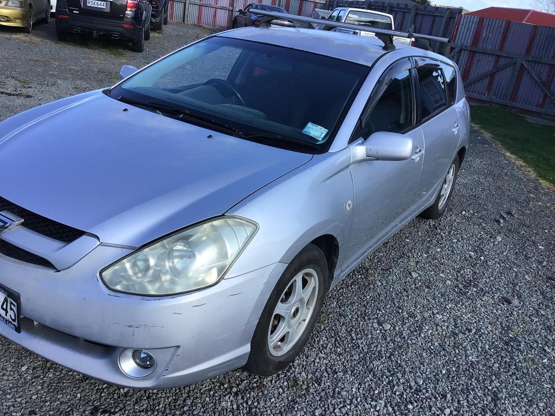 Photo '3' of Toyota Caldina Photo '3' of Toyota Caldina