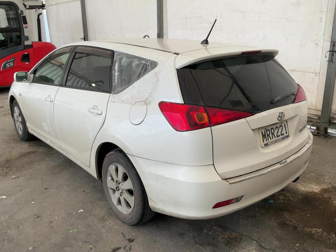 Photo '4' of Toyota Caldina Photo '4' of Toyota Caldina