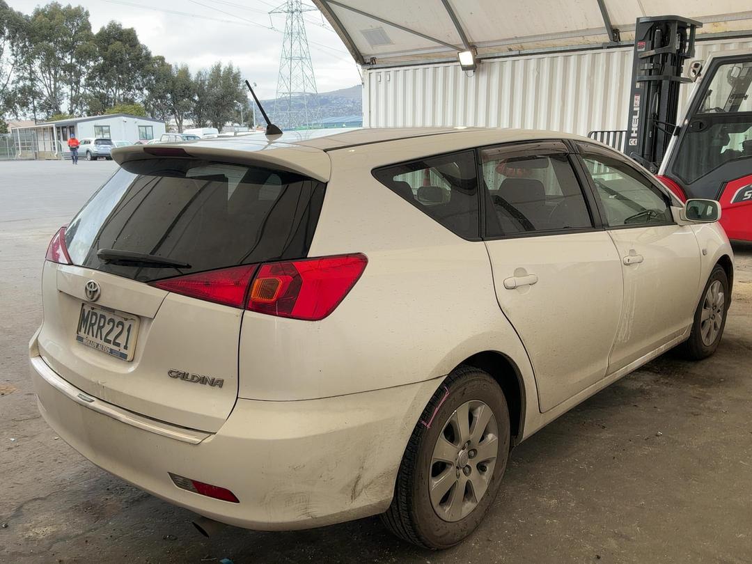 Photo '6' of Toyota Caldina Photo '6' of Toyota Caldina