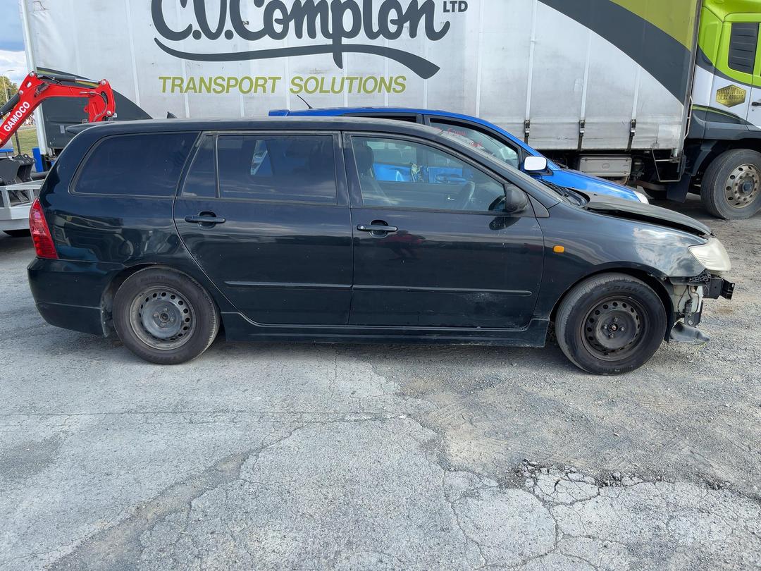 Photo '5' of Toyota Corolla Fielder 1.5L