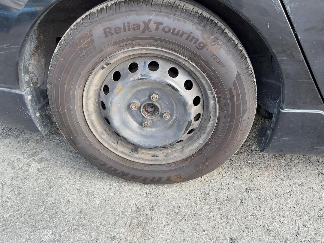 Photo '6' of Toyota Corolla Fielder 1.5L