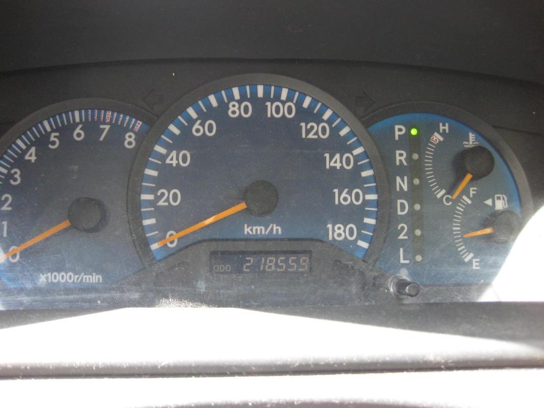 Photo '7' of Toyota Corolla Fielder