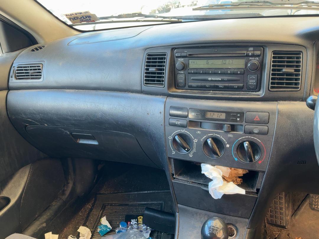 Photo '17' of Toyota Corolla GL