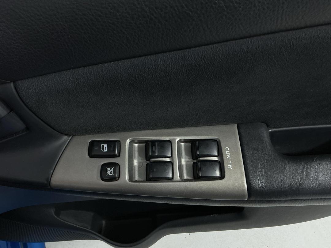 Photo '23' of Toyota Corolla