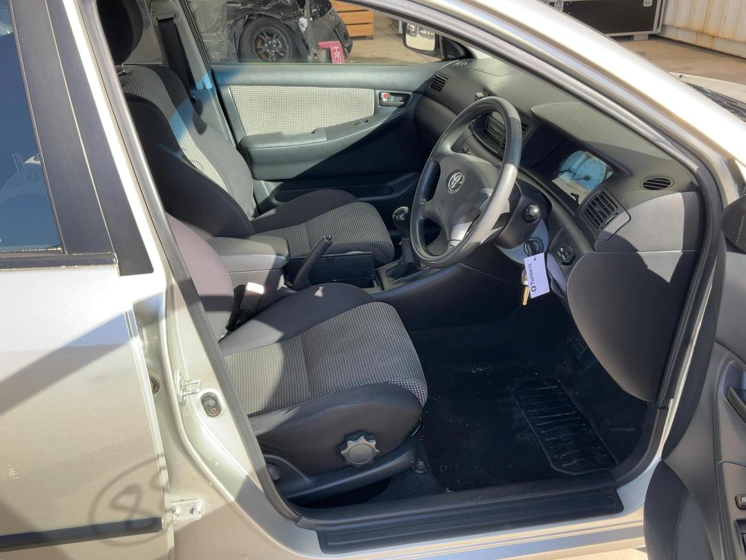Photo '19' of Toyota Corolla GL Photo '19' of Toyota Corolla GL