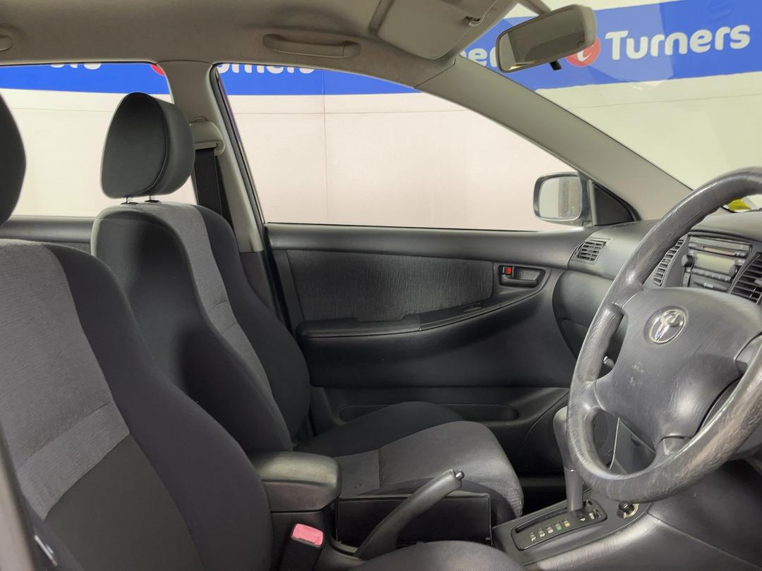 Photo '16' of Toyota Corolla