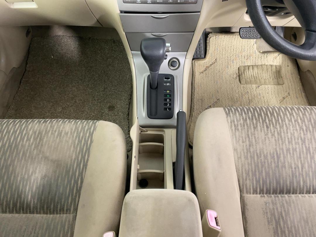 Photo '18' of Toyota Corolla