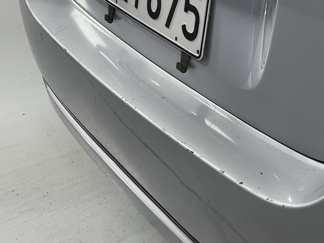 Photo '28' of Toyota Corolla