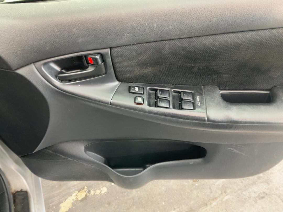 Photo '7' of Toyota Corolla