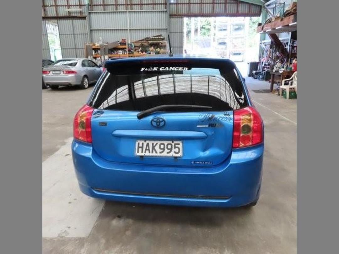 Photo '3' of Toyota Corolla Photo '3' of Toyota Corolla