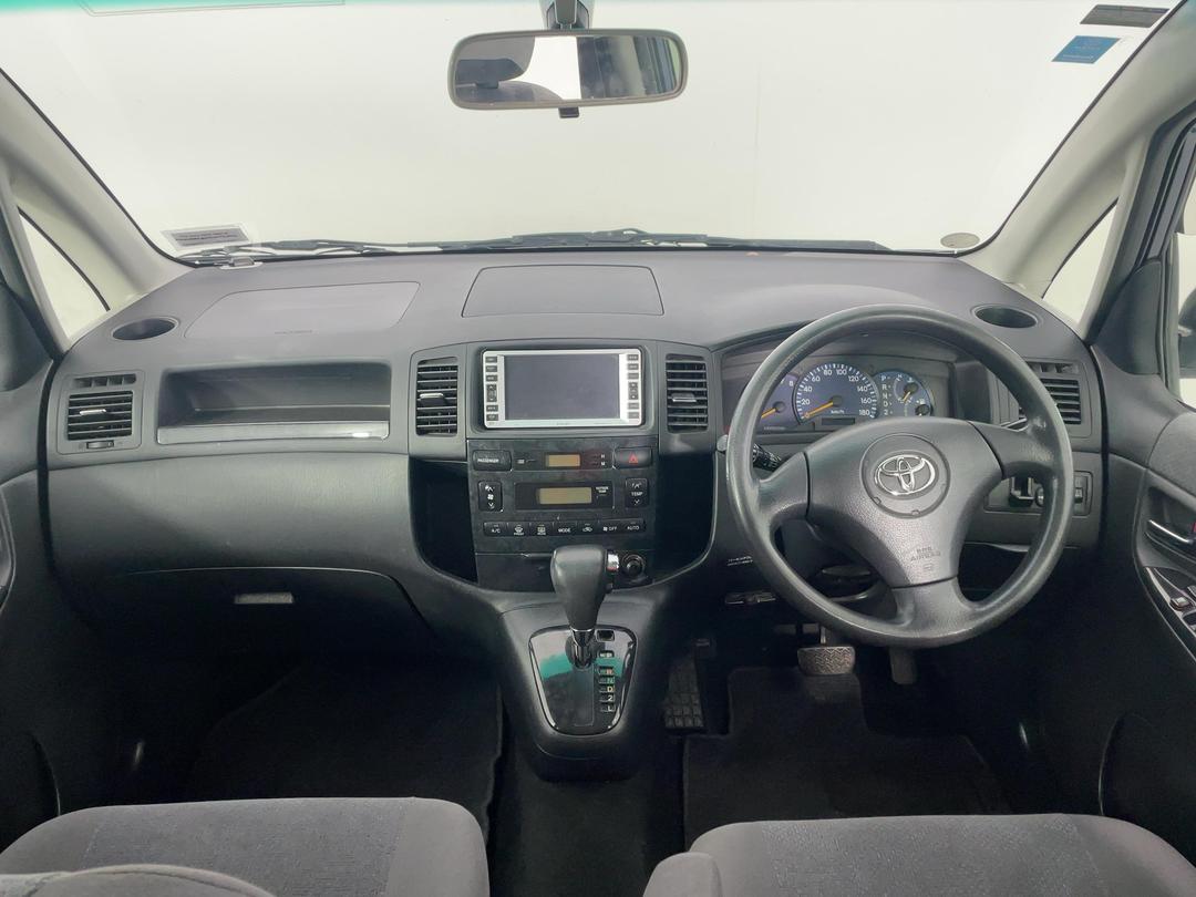 Photo '17' of Toyota Corolla Spacio