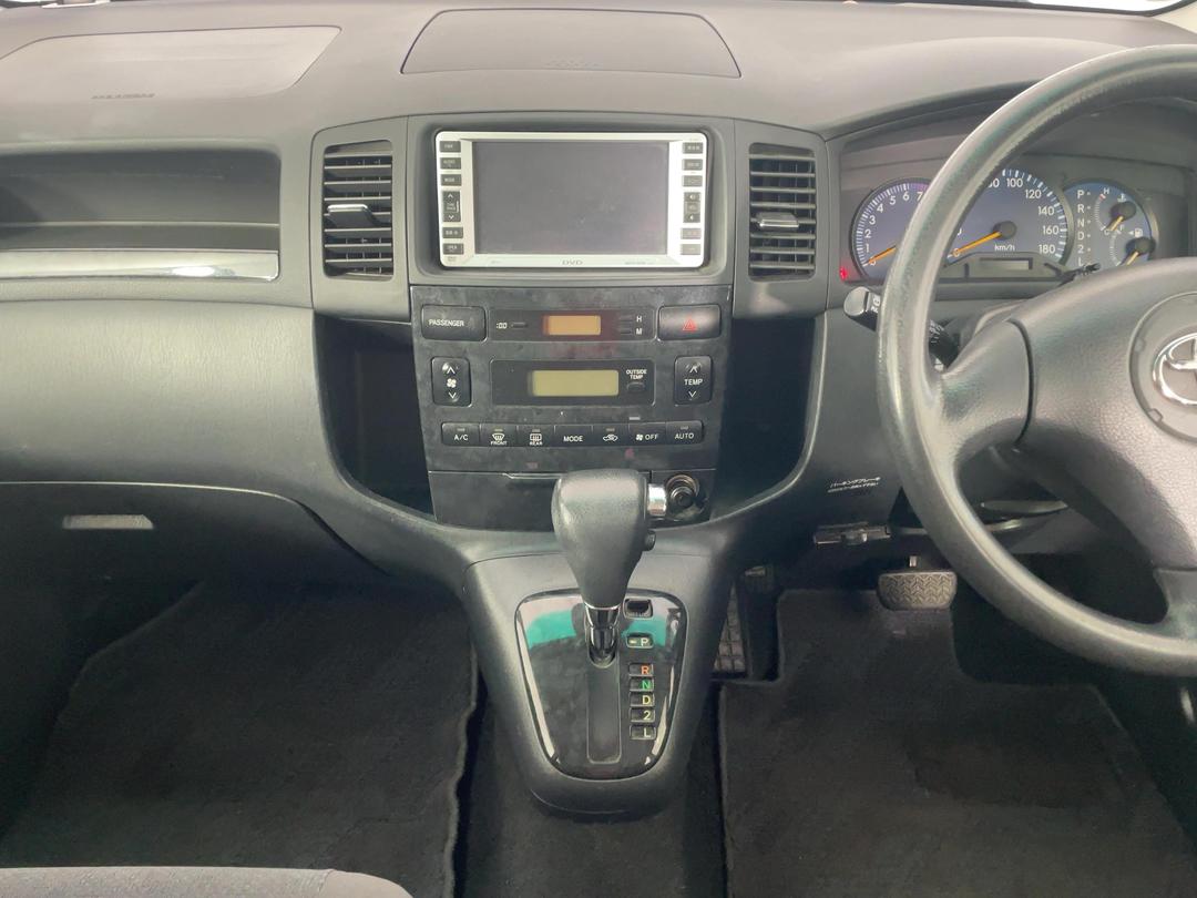 Photo '18' of Toyota Corolla Spacio