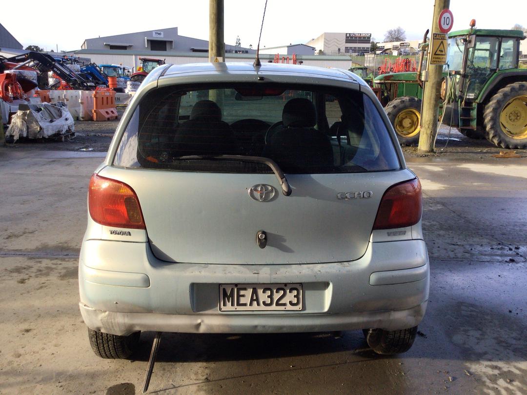 Photo '6' of Toyota Echo