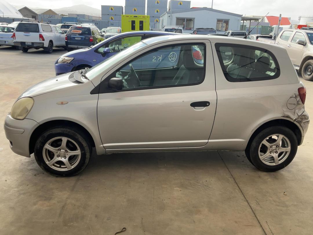 Photo '5' of Toyota Echo Photo '5' of Toyota Echo