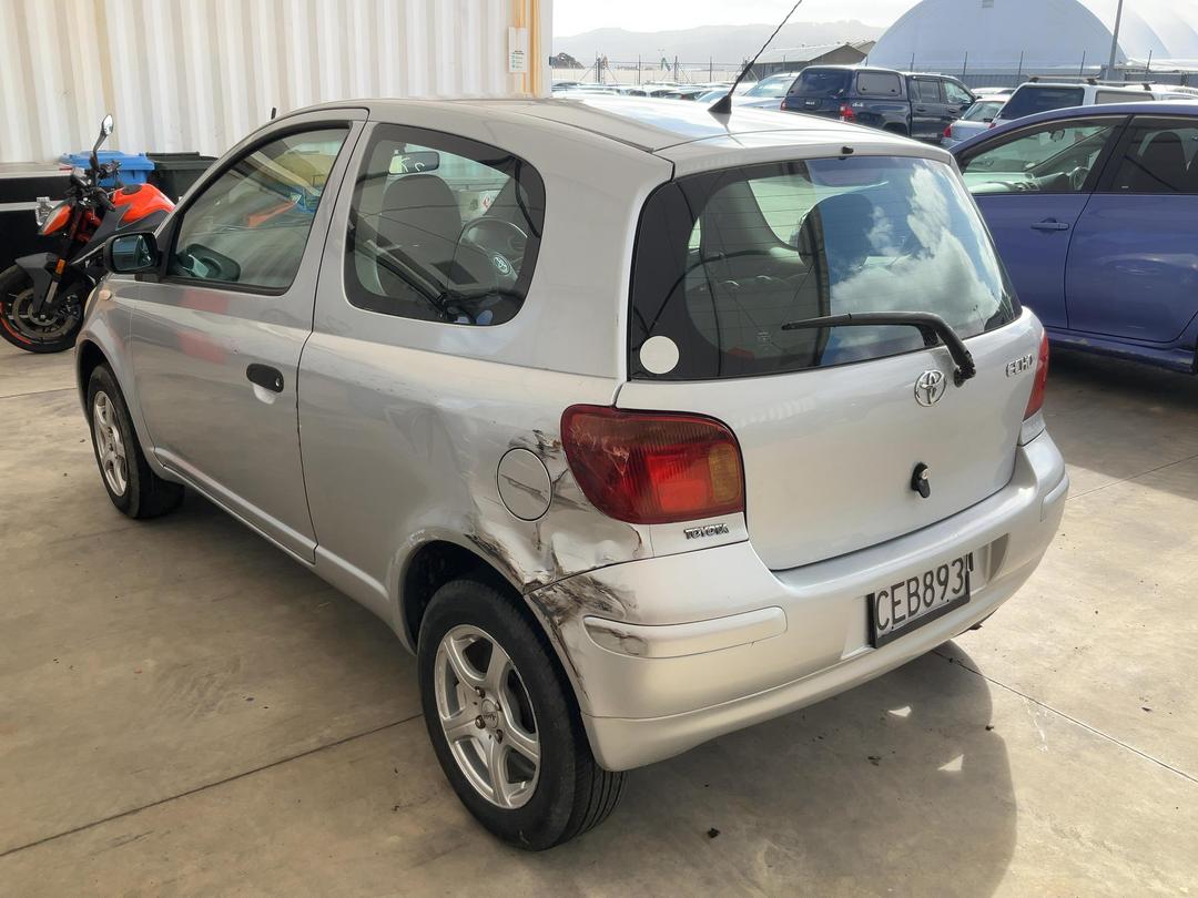 Photo '6' of Toyota Echo Photo '6' of Toyota Echo