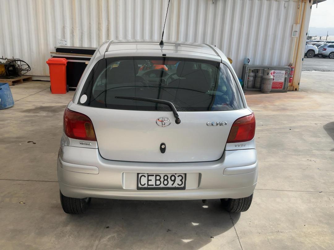 Photo '7' of Toyota Echo Photo '7' of Toyota Echo