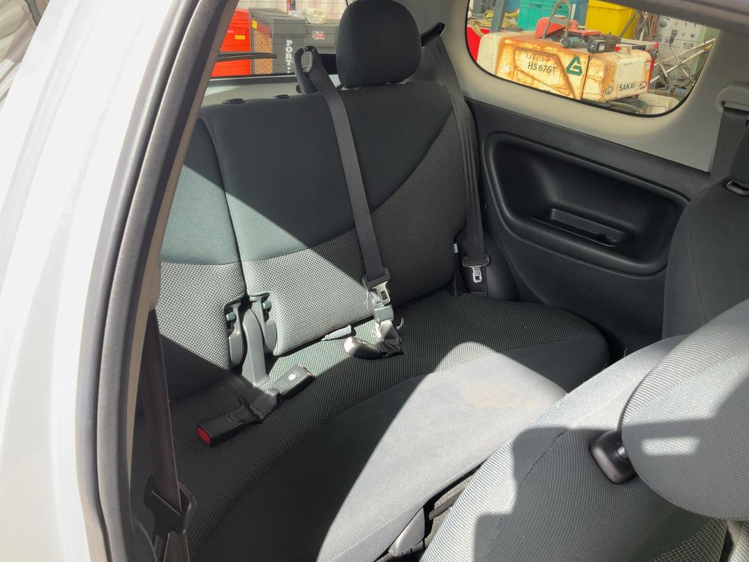 Photo '18' of Toyota Echo Photo '18' of Toyota Echo