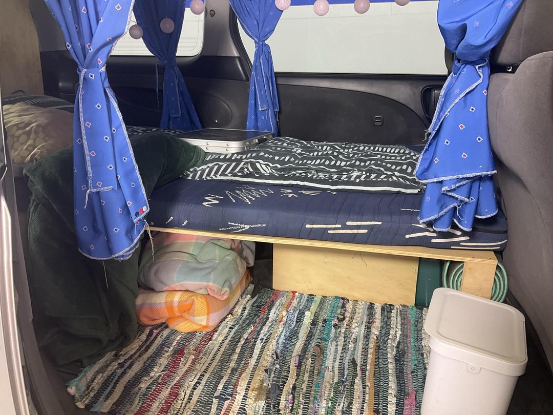 Photo '18' of Toyota Estima