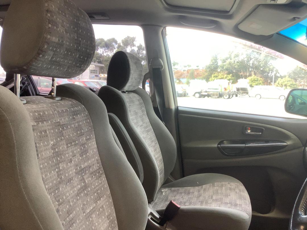 Photo '19' of Toyota Estima