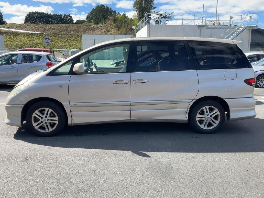 Photo '5' of Toyota Estima Photo '5' of Toyota Estima