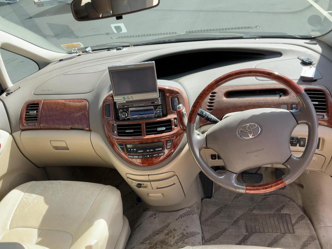Photo '14' of Toyota Estima Photo '14' of Toyota Estima