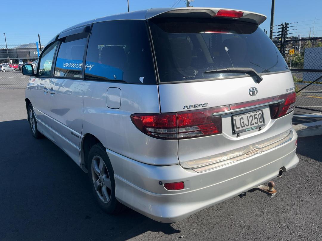 Photo '4' of Toyota Estima T Photo '4' of Toyota Estima T