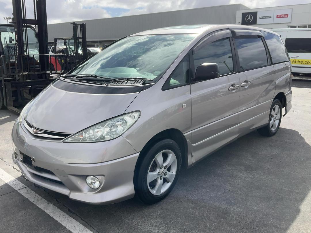 Photo '3' of Toyota Estima T Photo '3' of Toyota Estima T