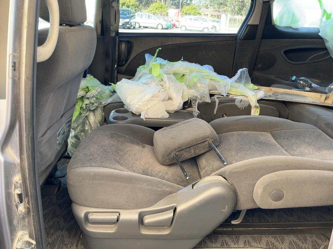 Photo '9' of Toyota Estima Photo '9' of Toyota Estima