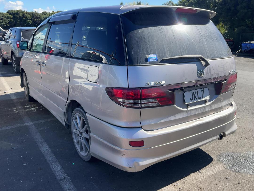 Photo '3' of Toyota Estima