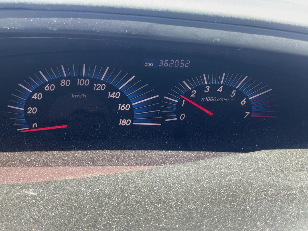 Photo '16' of Toyota Estima
