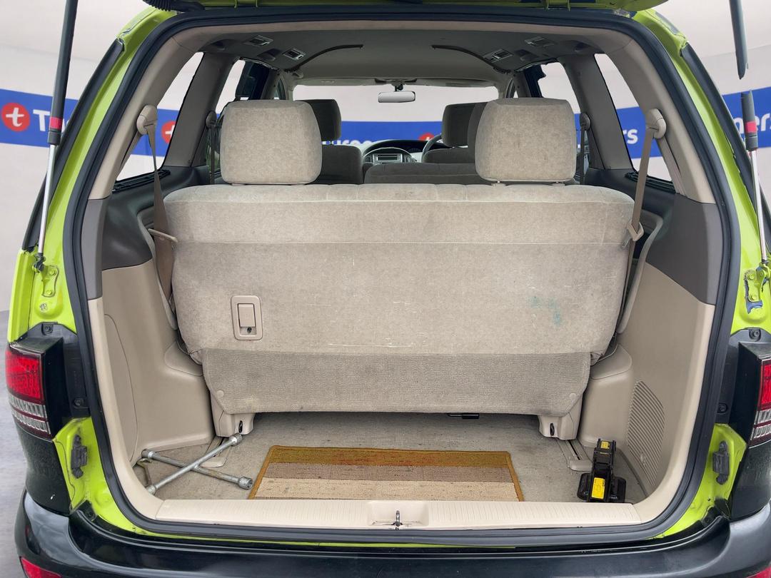 Photo '12' of Toyota Estima T X Photo '12' of Toyota Estima T X